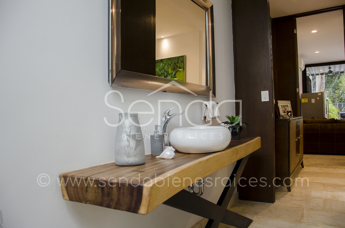 2019-12-03_23_18_32_19KG-38 Casa en venta en La Ceiba -26.jpg